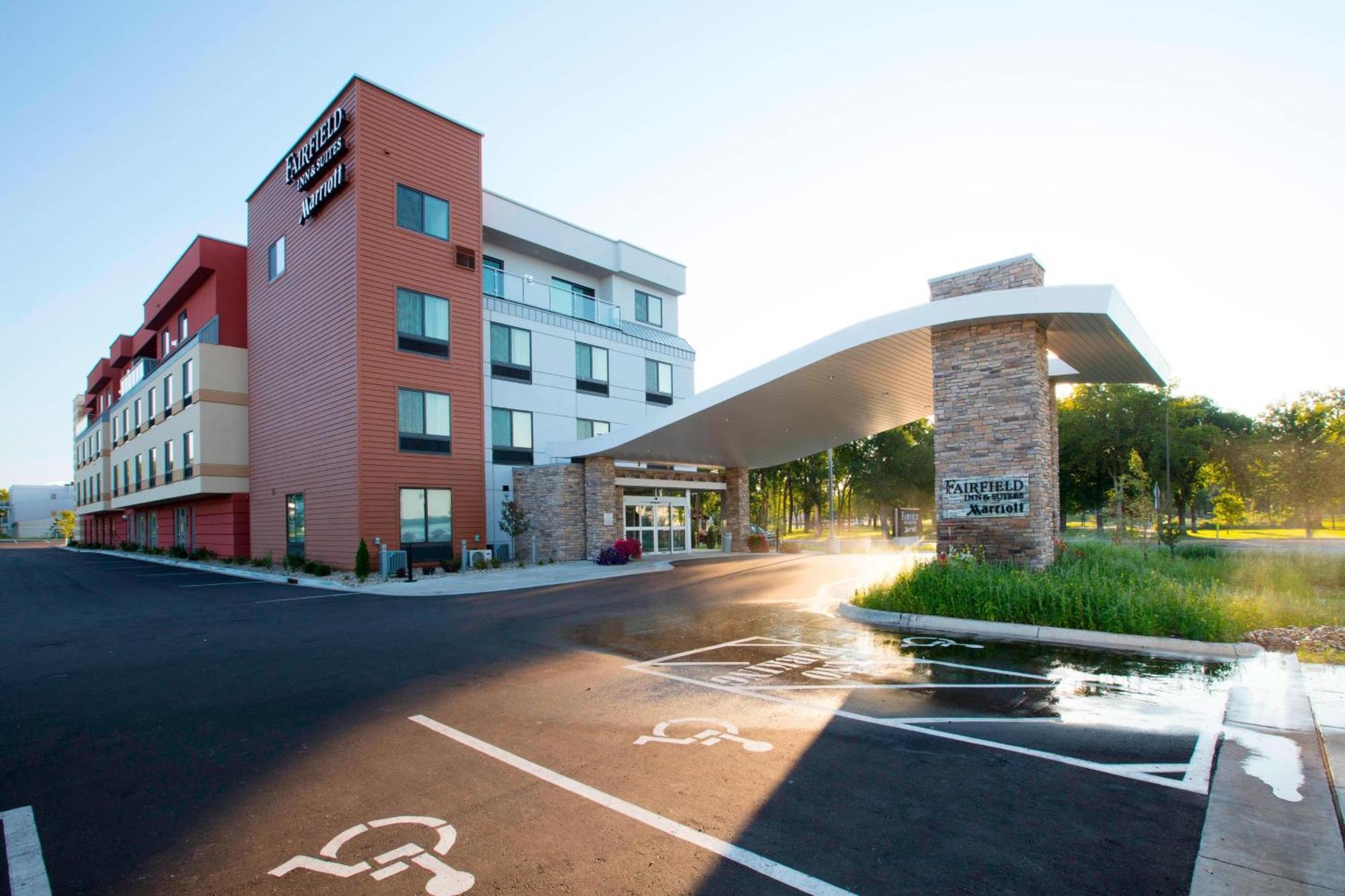 Fairfield Inn & Suites By Marriott Детройт Лейкс Екстериор снимка